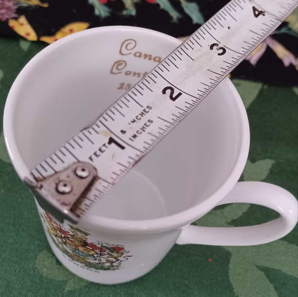 Windsor Bone China Canadian Centennial Commemorative Mug - Picture 7 of 8
